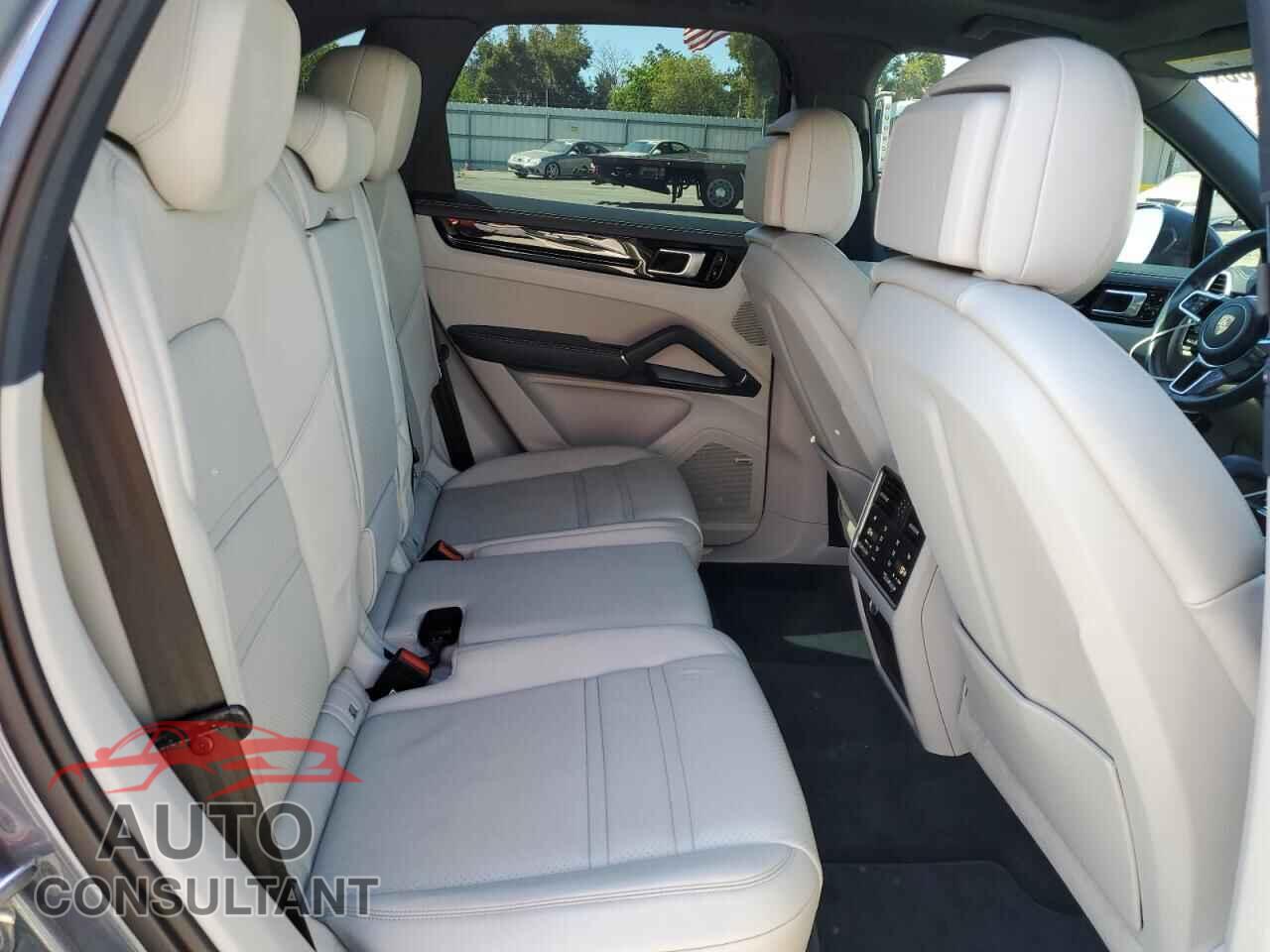 PORSCHE CAYENNE 2019 - WP1AB2AY7KDA62066