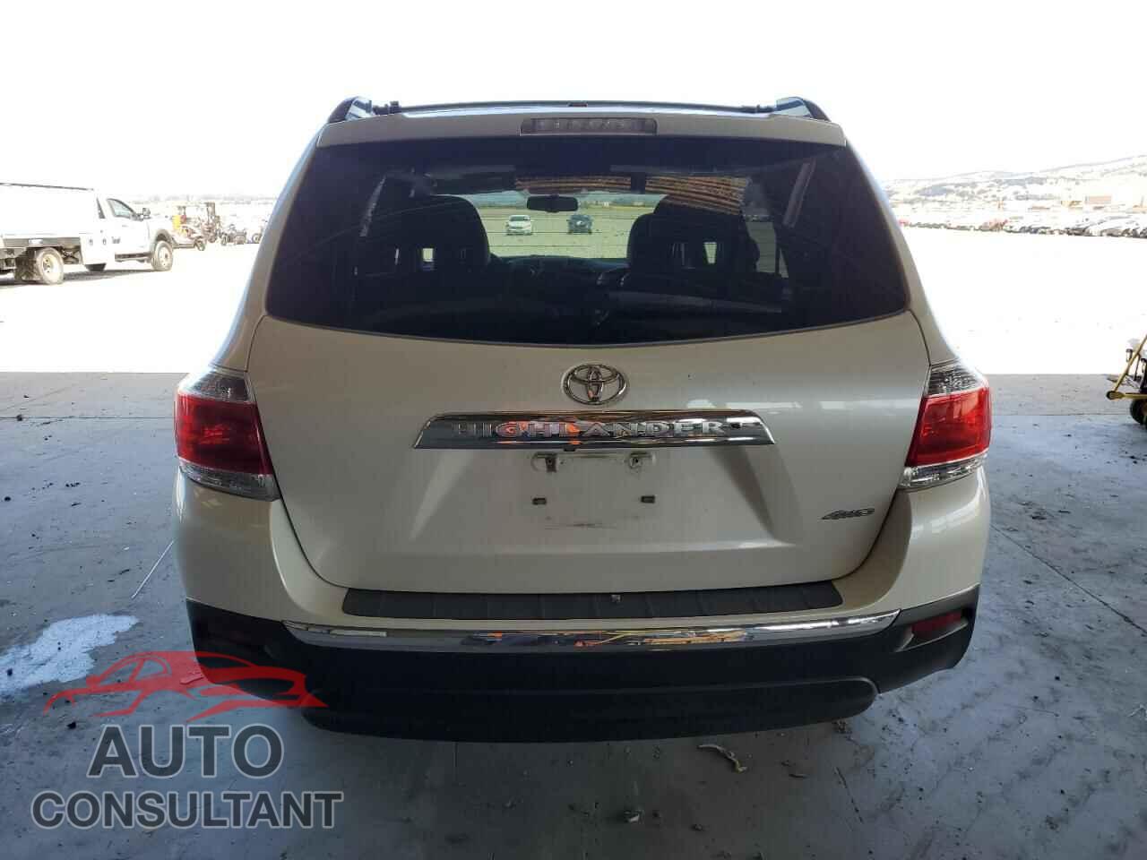 TOYOTA HIGHLANDER 2013 - 5TDDK3EH8DS239973