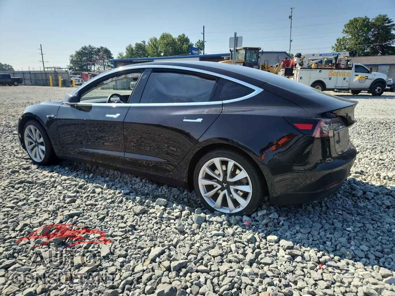 TESLA MODEL 3 2018 - 5YJ3E1EBXJF067397