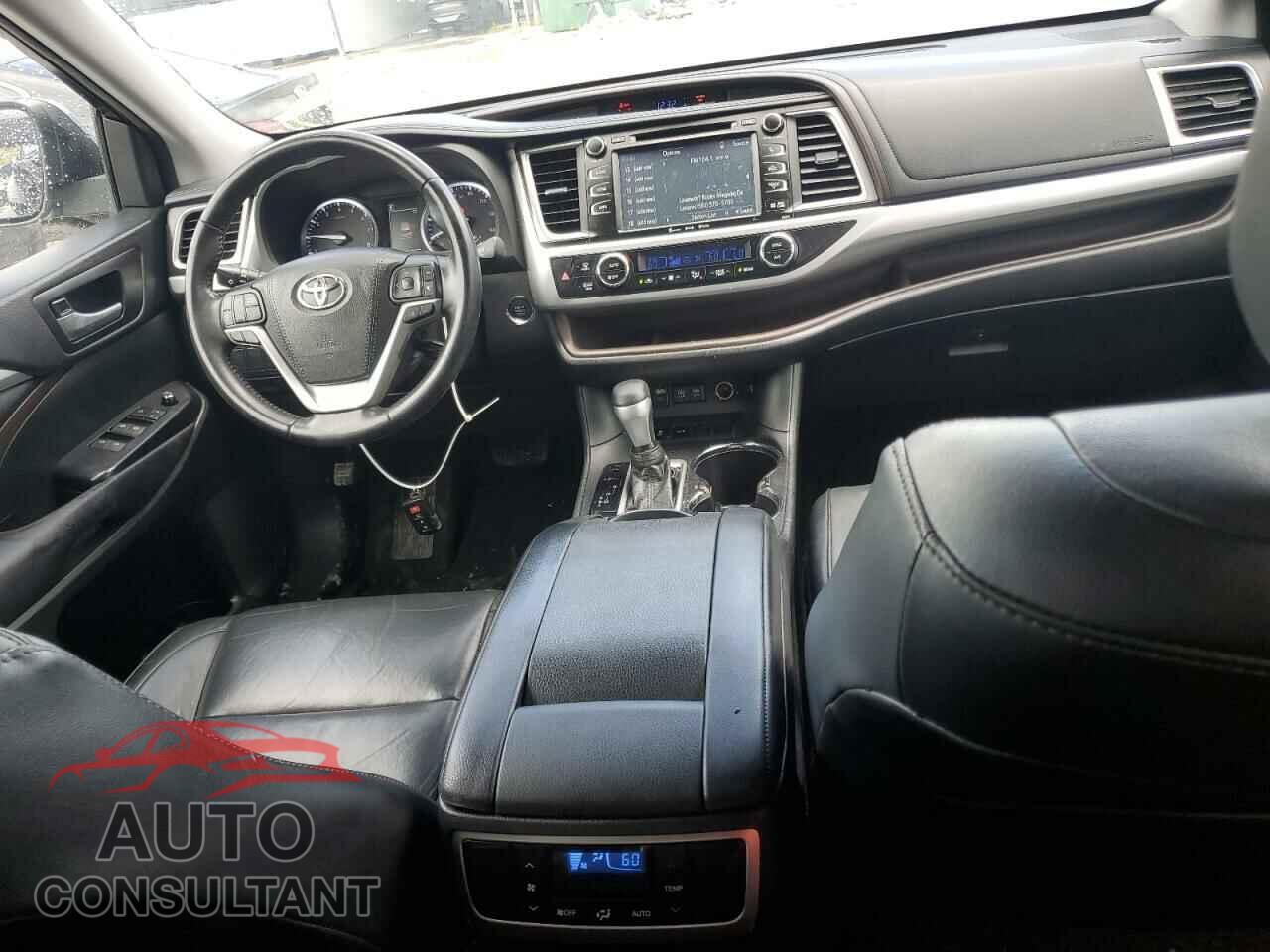TOYOTA HIGHLANDER 2017 - 5TDKZRFH1HS525951
