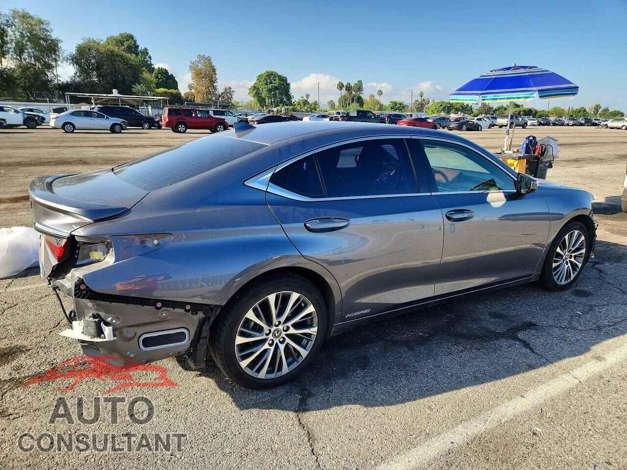 LEXUS ES300 2019 - JTHB21B18K2004995
