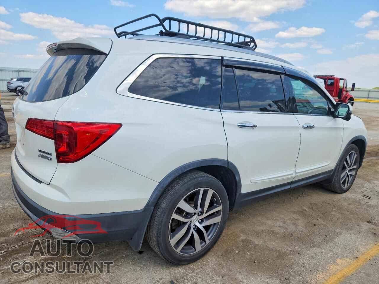 HONDA PILOT 2017 - 5FNYF6H95HB046038