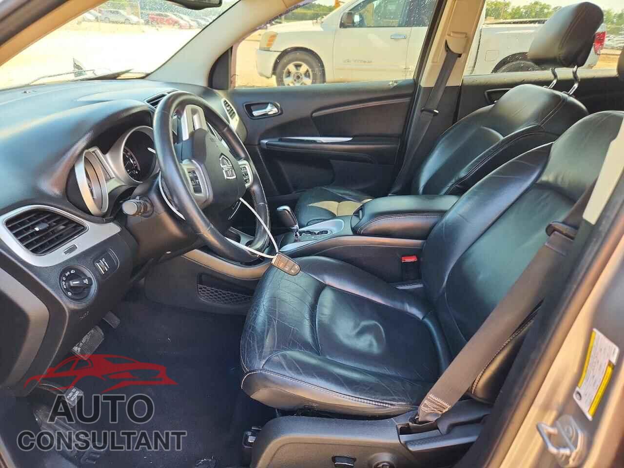 DODGE JOURNEY 2015 - 3C4PDCBB2FT600369
