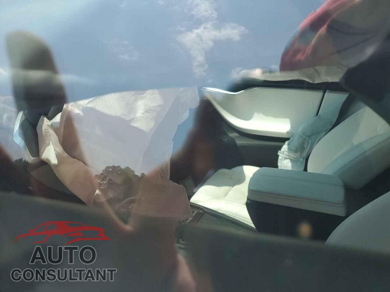 TESLA MODEL S 2017 - 5YJSA1E43HF201086