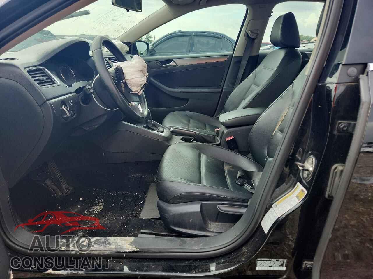 VOLKSWAGEN JETTA 2013 - 3VWLL7AJ3DM374266