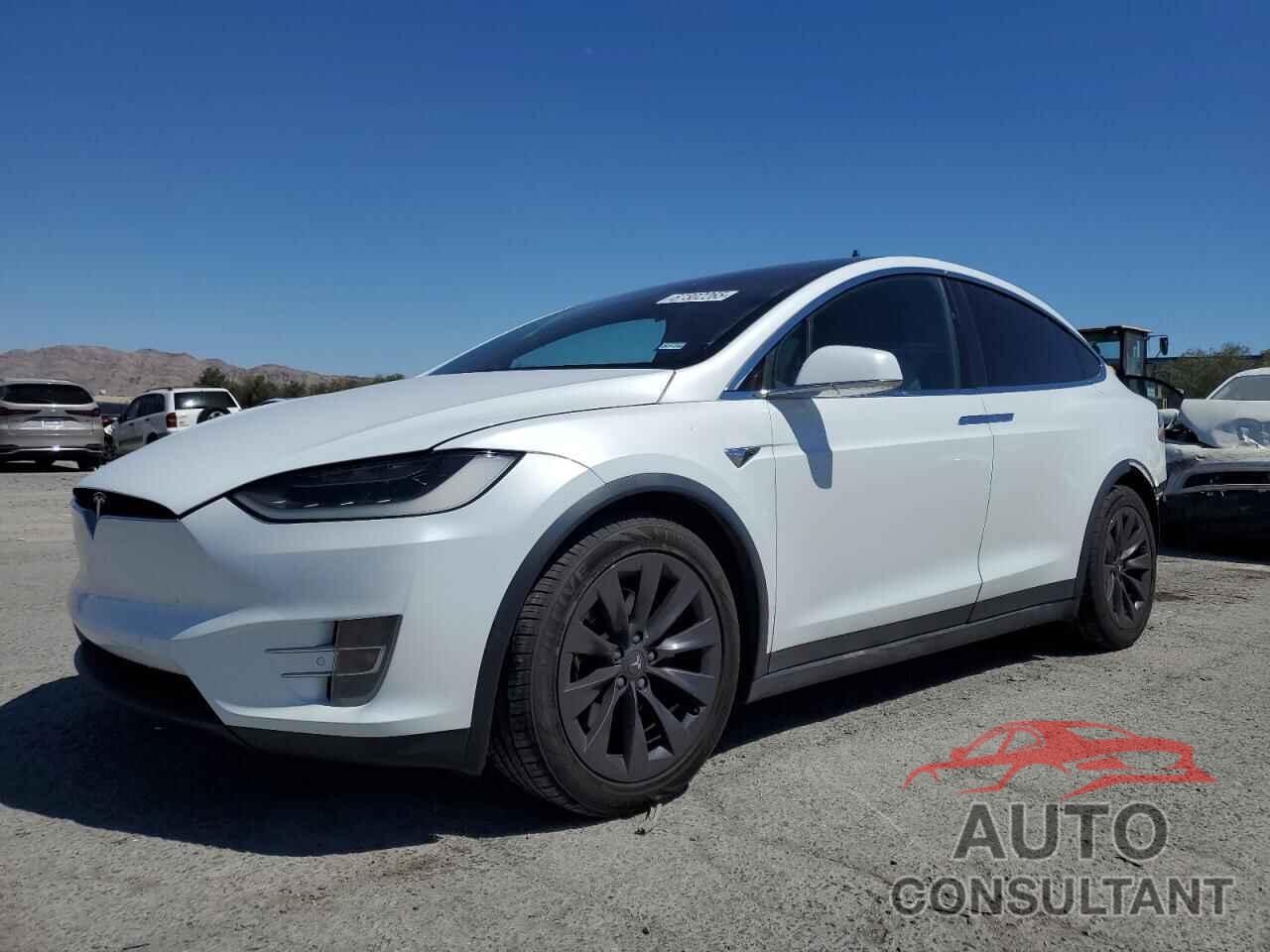 TESLA MODEL X 2018 - 5YJXCBE29JF100807