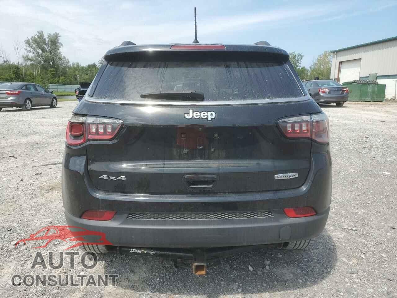 JEEP COMPASS 2018 - 3C4NJDBB8JT467602
