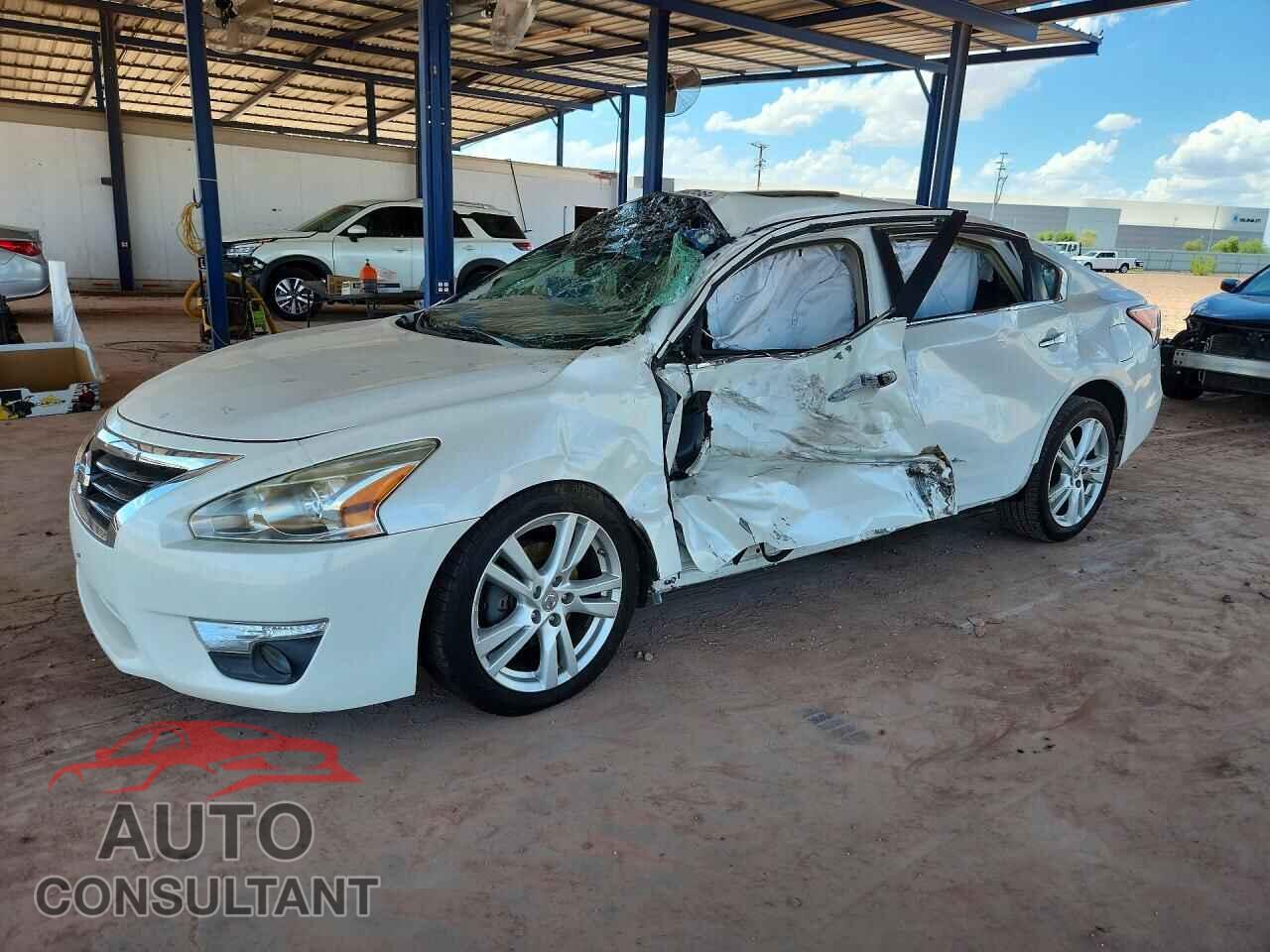 NISSAN ALTIMA 2013 - 1N4BL3AP2DC207433
