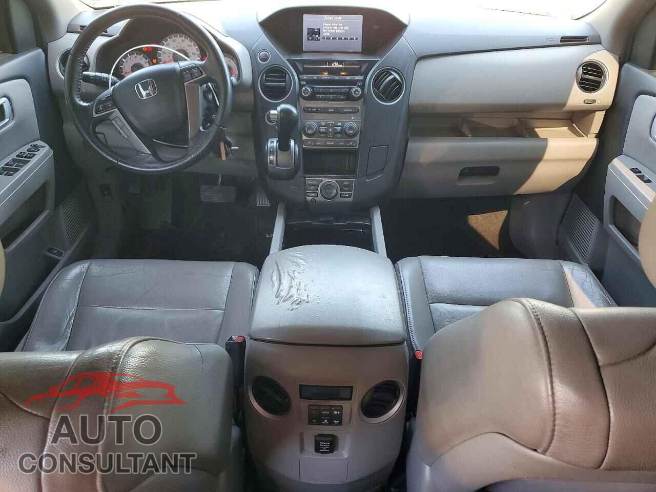 HONDA PILOT 2012 - 5FNYF4H70CB021026