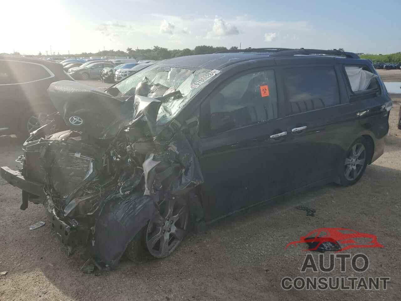 TOYOTA SIENNA 2017 - 5TDXZ3DC6HS798412