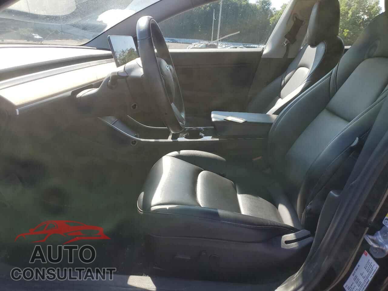 TESLA MODEL 3 2018 - 5YJ3E1EB2JF068429