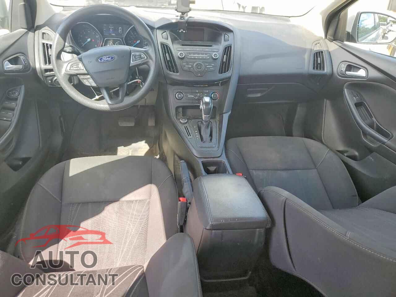 FORD FOCUS 2016 - 1FADP3F24GL272394
