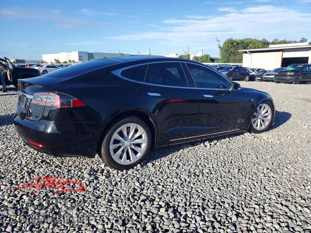 TESLA MODEL S 2018 - 5YJSA1E25JF293984