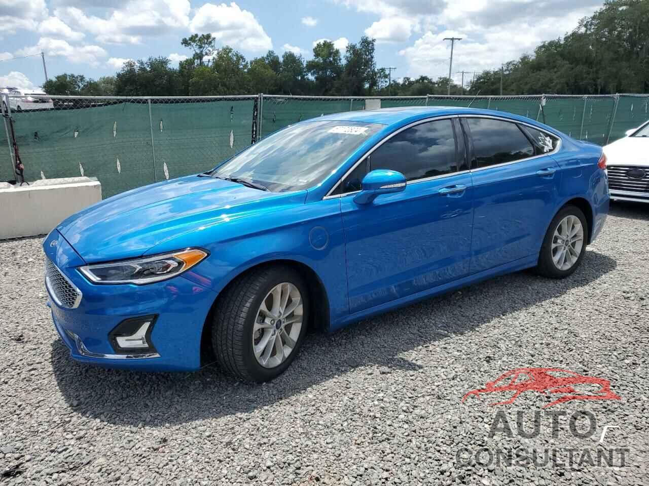 FORD FUSION 2019 - 3FA6P0SU5KR233015