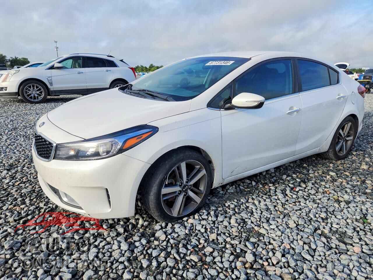 KIA FORTE 2017 - 3KPFL4A87HE004160