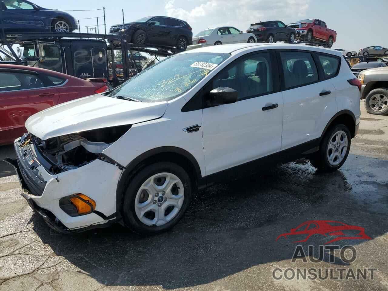 FORD ESCAPE 2019 - 1FMCU0F74KUA01908