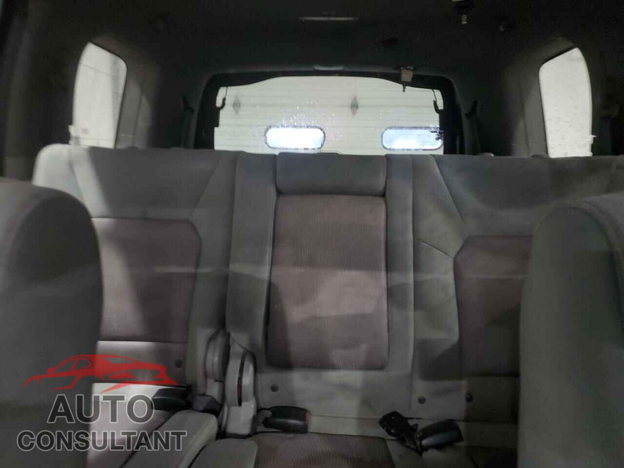 HONDA PILOT 2015 - 5FNYF4H47FB016559