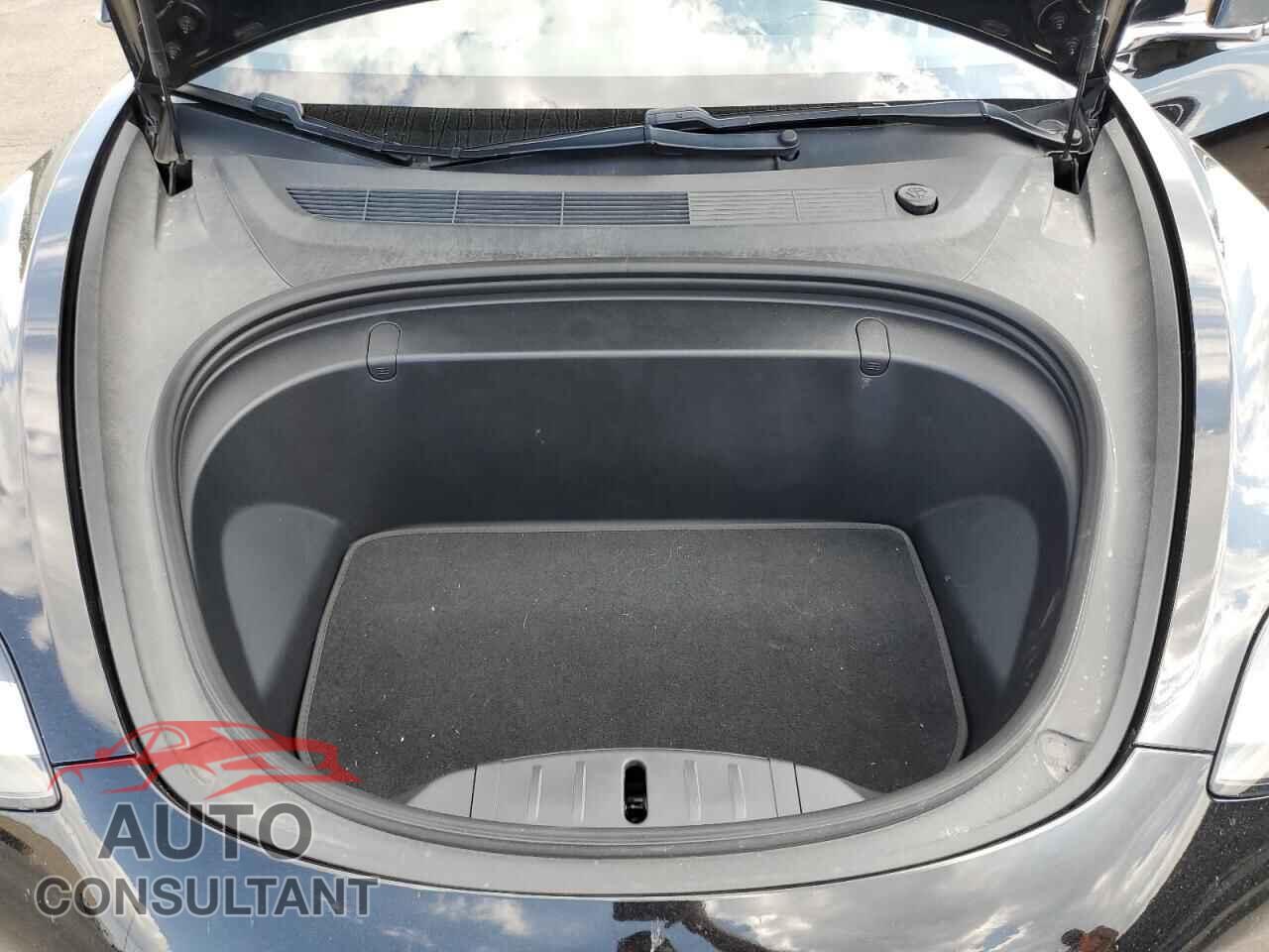 TESLA MODEL 3 2018 - 5YJ3E1EB7JF118970