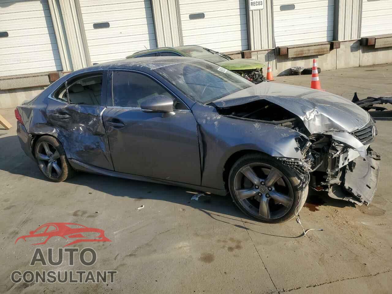 LEXUS IS 2014 - JTHBE1D29E5013379