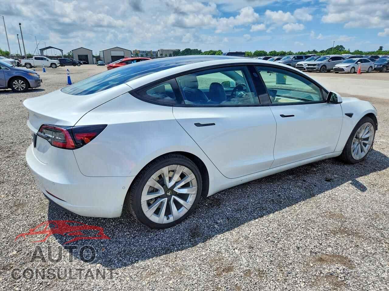 TESLA MODEL 3 2022 - 5YJ3E1EA2NF287324