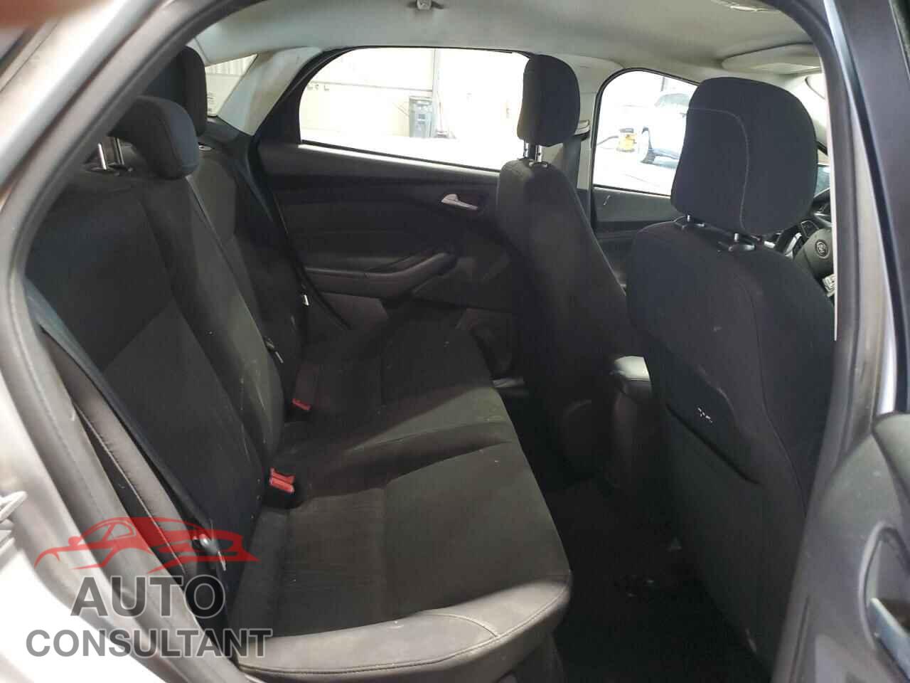 FORD FOCUS 2018 - 1FADP3F20JL220770