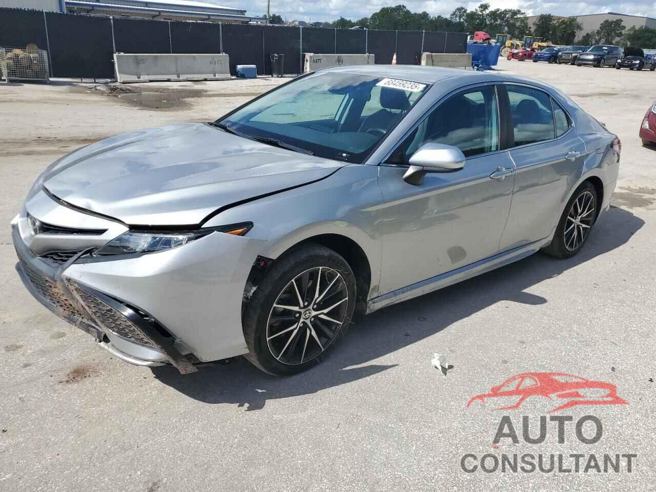 TOYOTA CAMRY 2021 - 4T1G11AKXMU434681