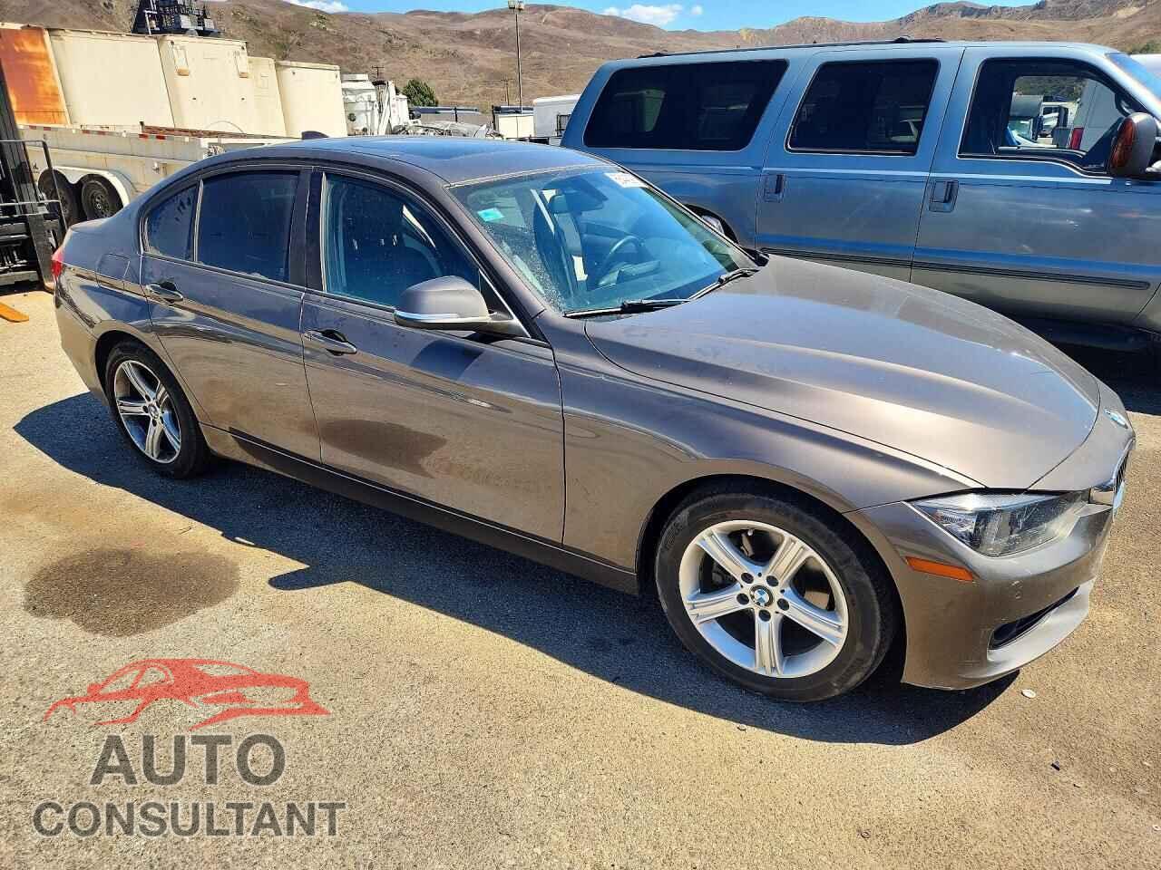 BMW 3 SERIES 2012 - WBA3A5C50CF345218