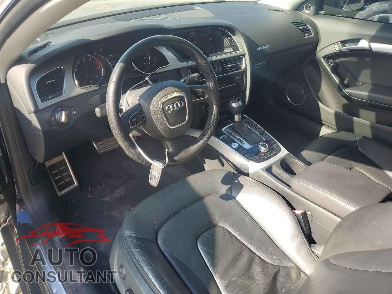 AUDI A5 2011 - WAUVFAFR0BA058328