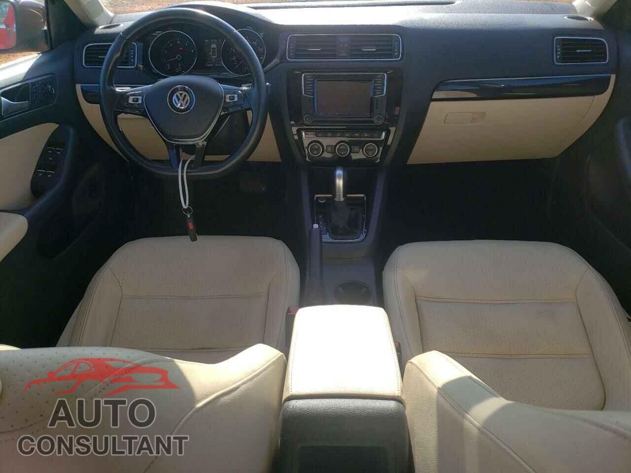 VOLKSWAGEN JETTA 2017 - 3VWL17AJ4HM336637