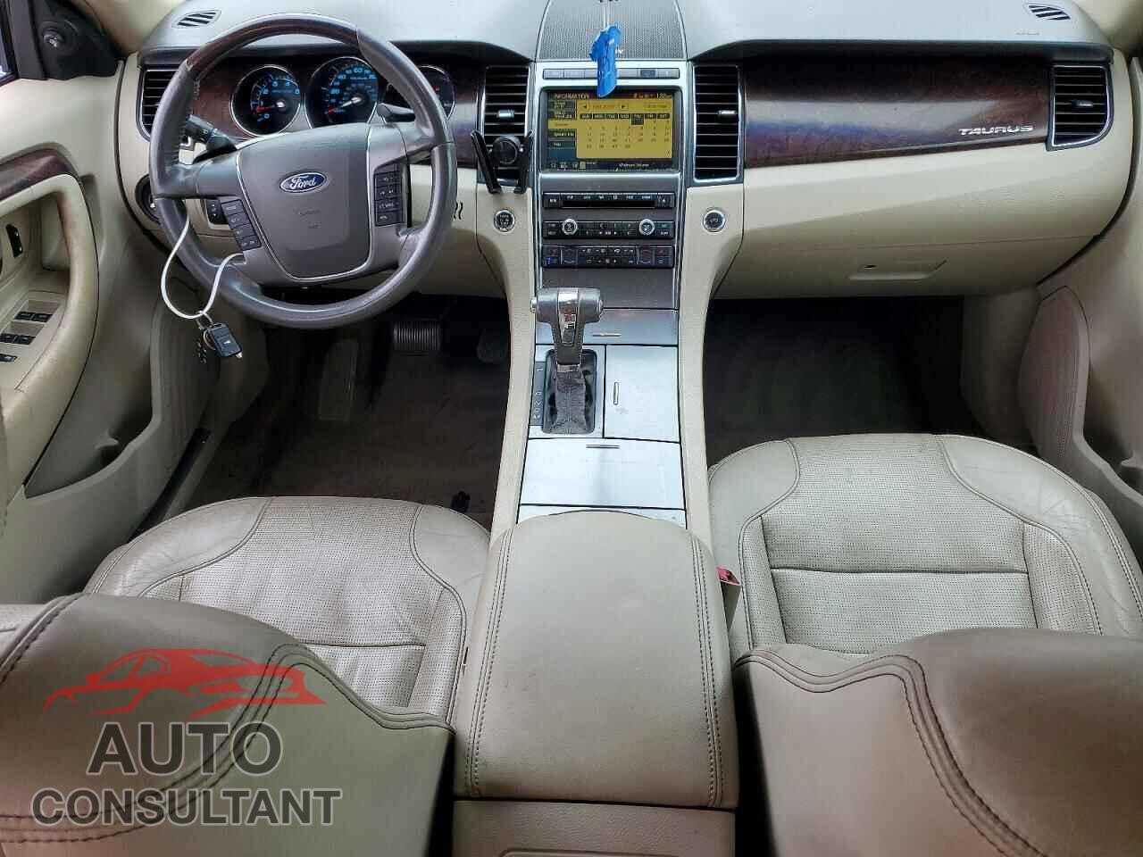 FORD TAURUS 2010 - 1FAHP2FW3AG117480