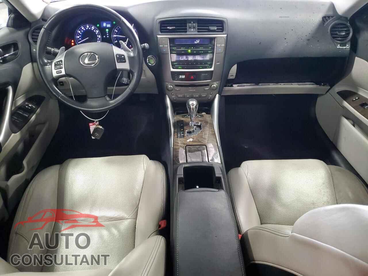 LEXUS IS 2012 - JTHCF5C22C5056906