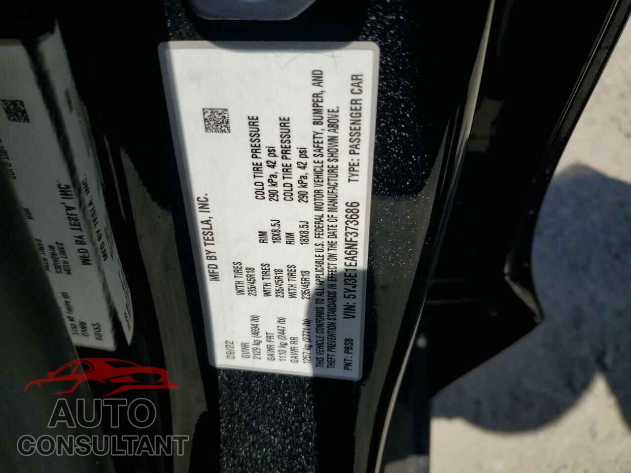 TESLA MODEL 3 2022 - 5YJ3E1EA6NF373686