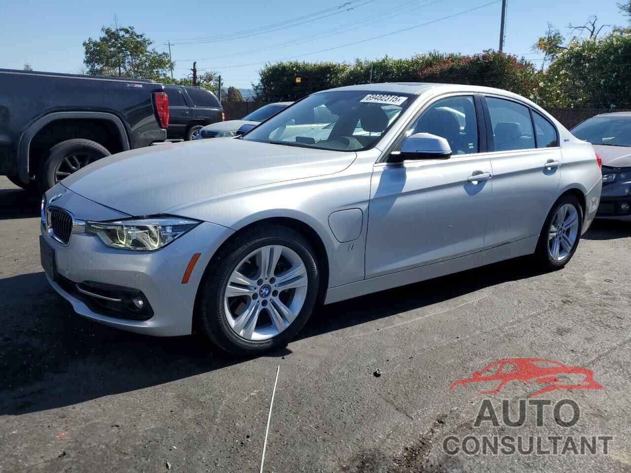 BMW 3 SERIES 2018 - WBA8E1C53JA765228