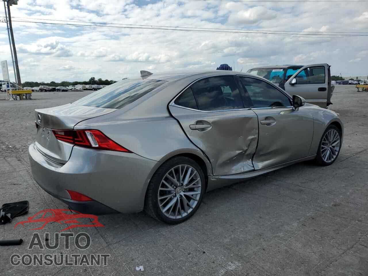 LEXUS IS 2014 - JTHBF1D21E5014331