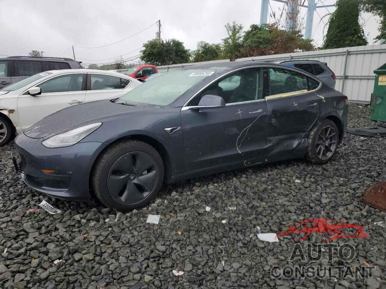 TESLA MODEL 3 2019 - 5YJ3E1EB3KF452267