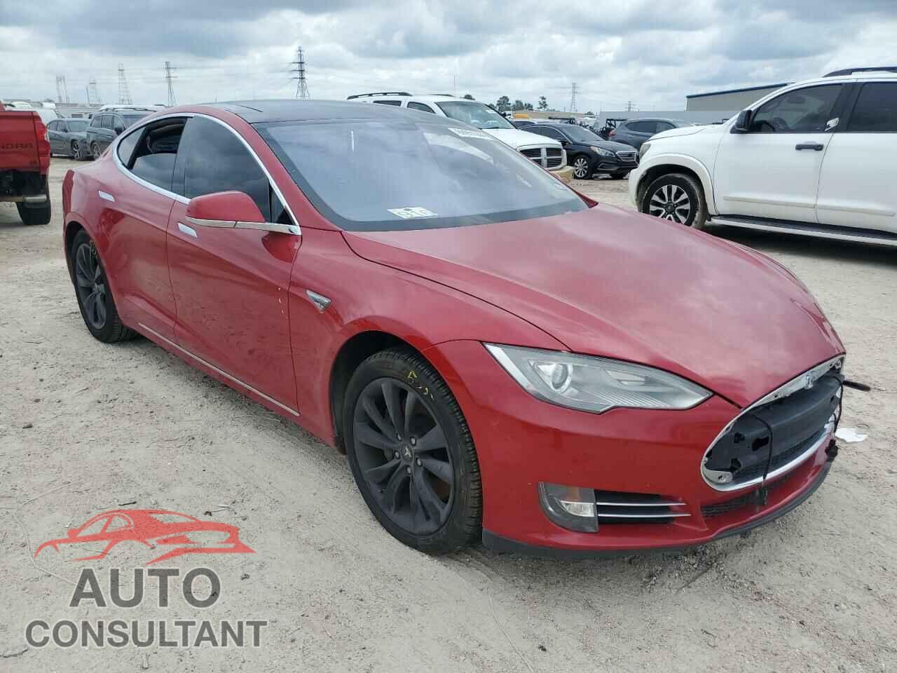TESLA MODEL S 2013 - 5YJSA1CG8DFP23039