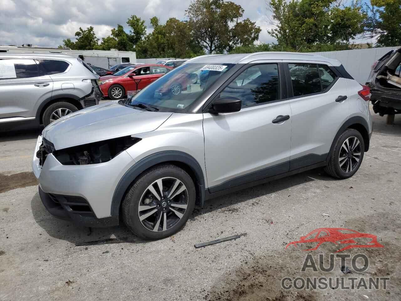 NISSAN KICKS 2018 - 3N1CP5CU2JL533222