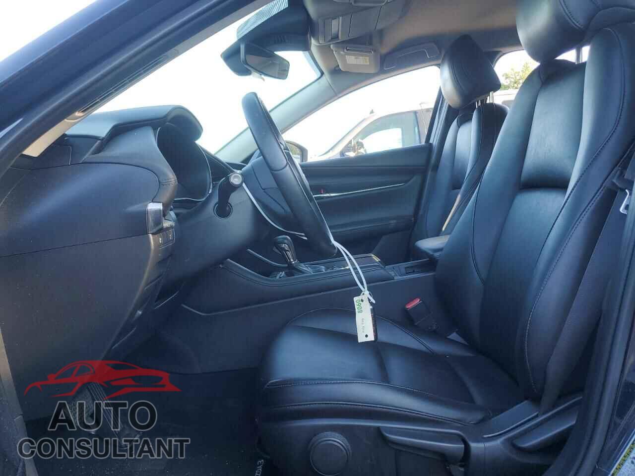 MAZDA 3 2019 - JM1BPBAM3K1116632