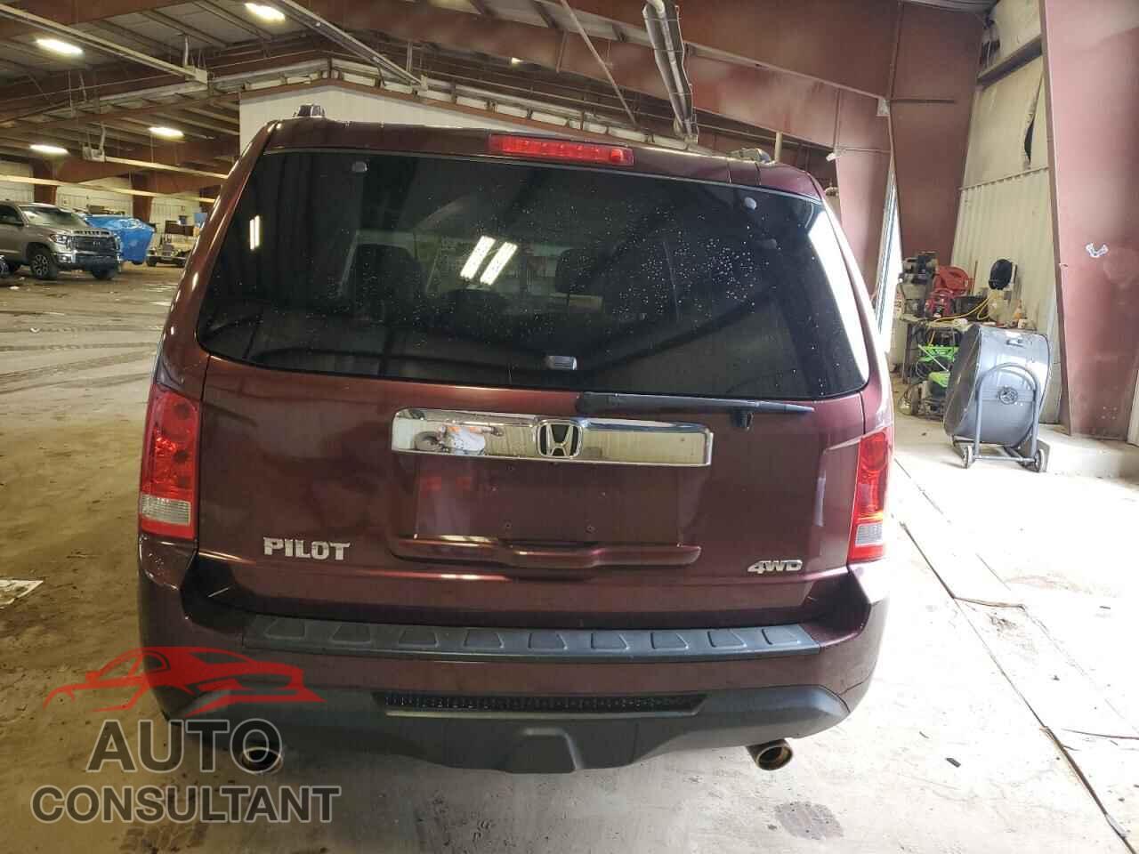 HONDA PILOT 2012 - 5FNYF4H50CB061038