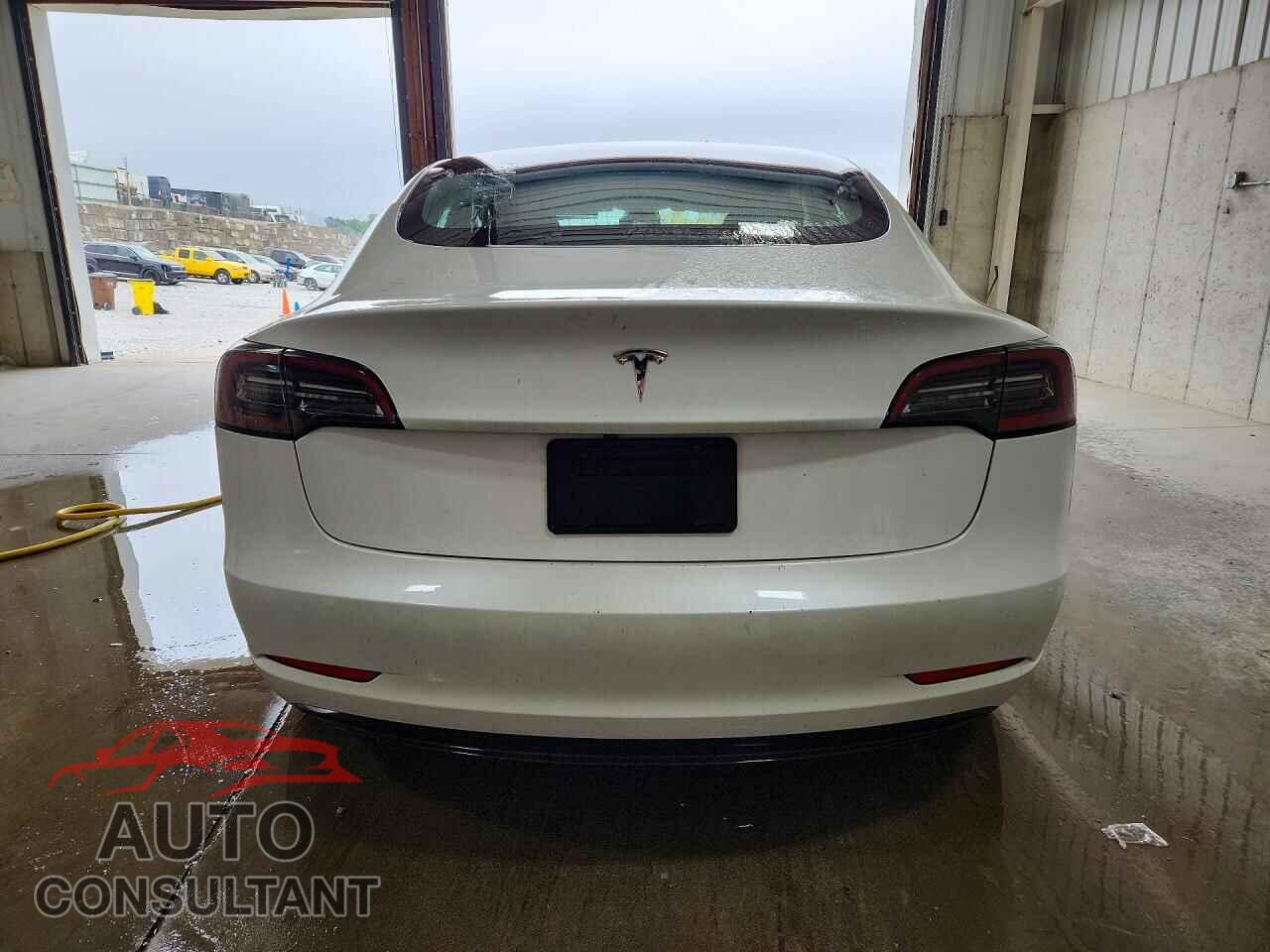 TESLA MODEL 3 2023 - 5YJ3E1EA8PF434183