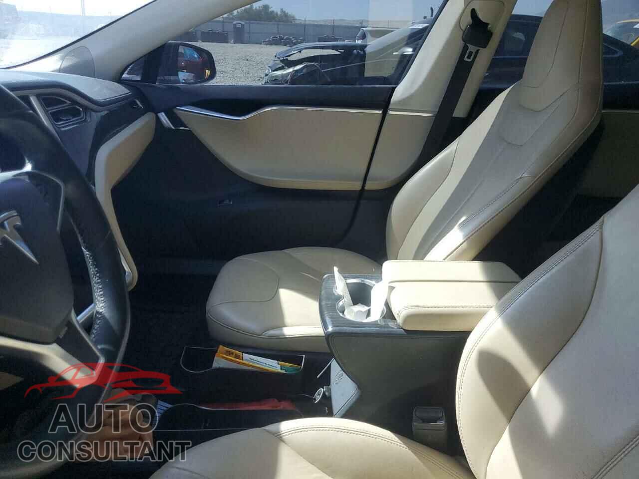 TESLA MODEL S 2013 - 5YJSA1DN6DFP15566