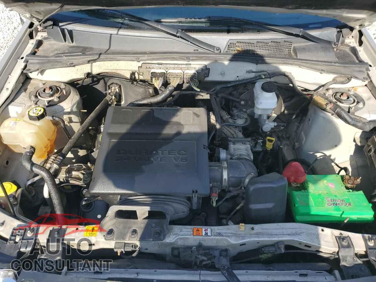 FORD ESCAPE 2010 - 1FMCU9EG2AKC14632