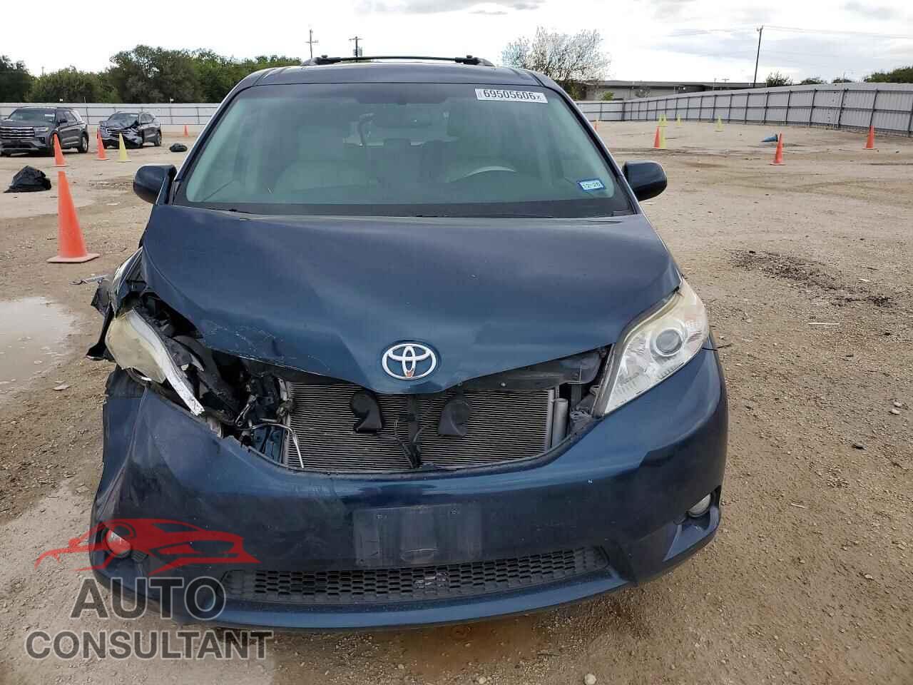 TOYOTA SIENNA 2012 - 5TDYK3DC6CS202751
