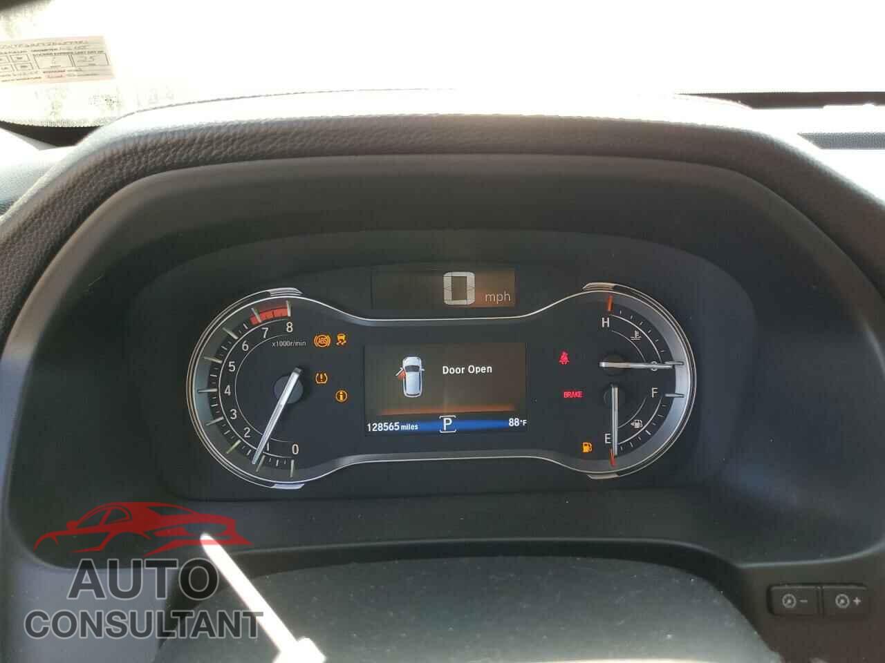 HONDA PILOT 2018 - 5FNYF6H59JB057983