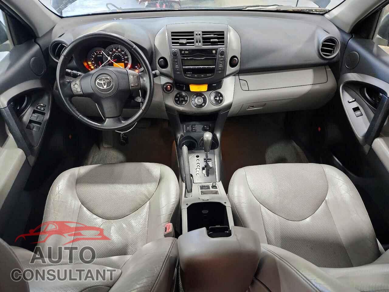 TOYOTA RAV4 2011 - 2T3DF4DV6BW093618