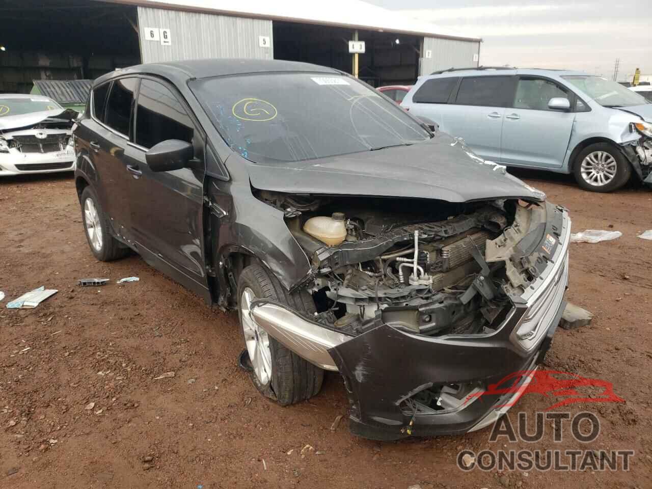 FORD ESCAPE 2017 - 1FMCU0G97HUC04204