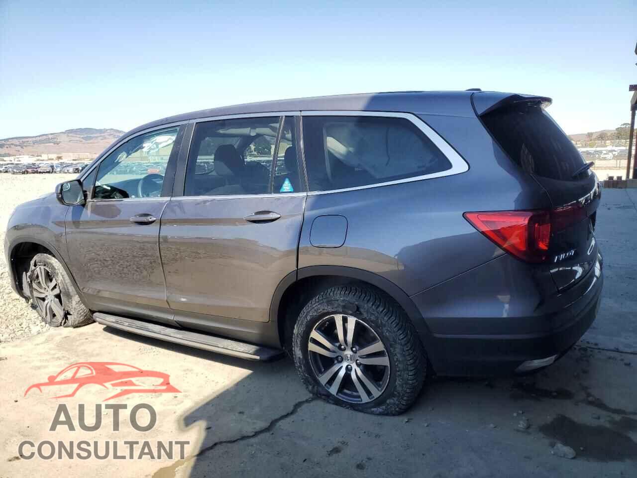HONDA PILOT 2017 - 5FNYF5H31HB009896