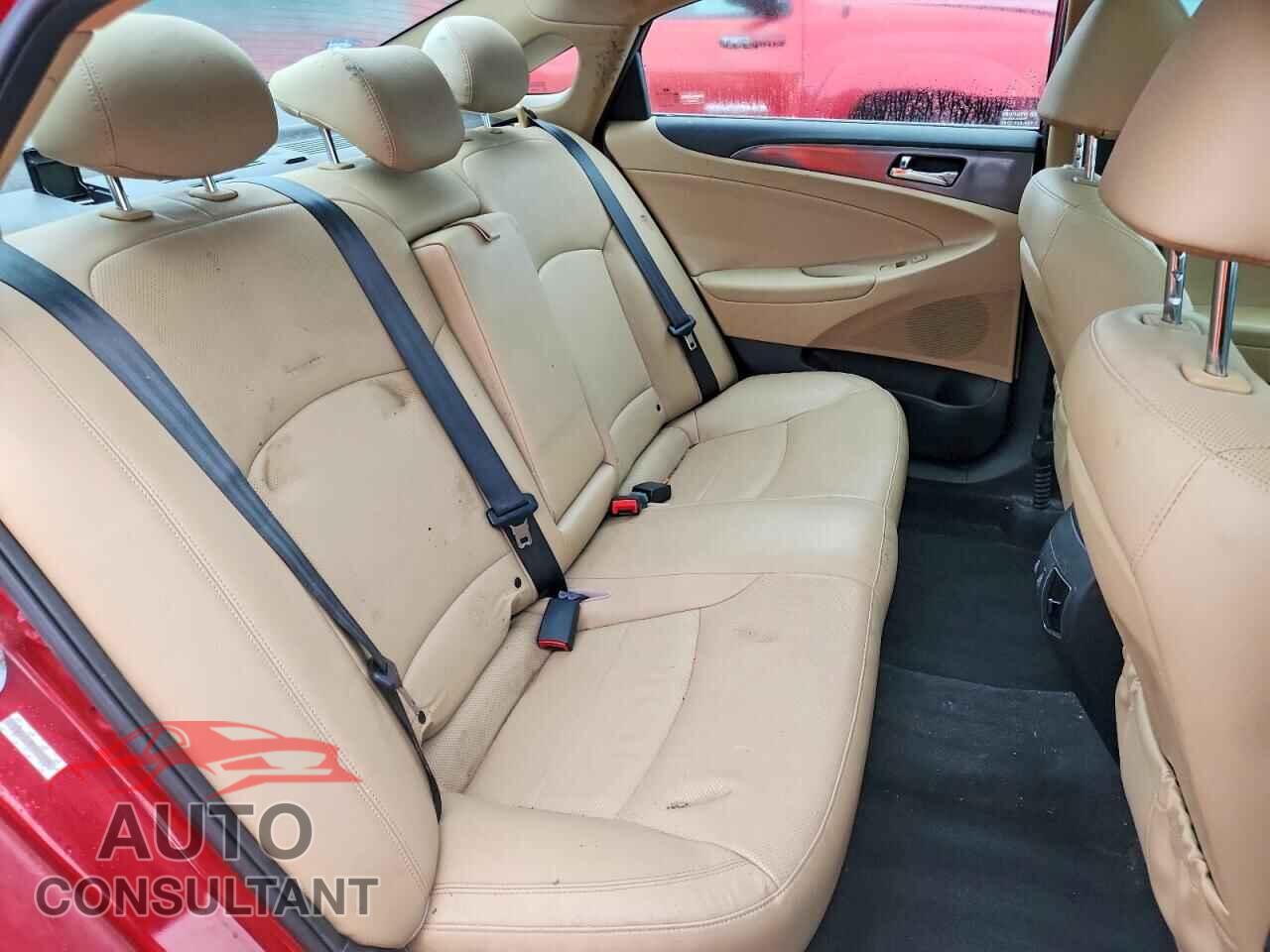 HYUNDAI SONATA 2013 - KMHEC4A43DA066849