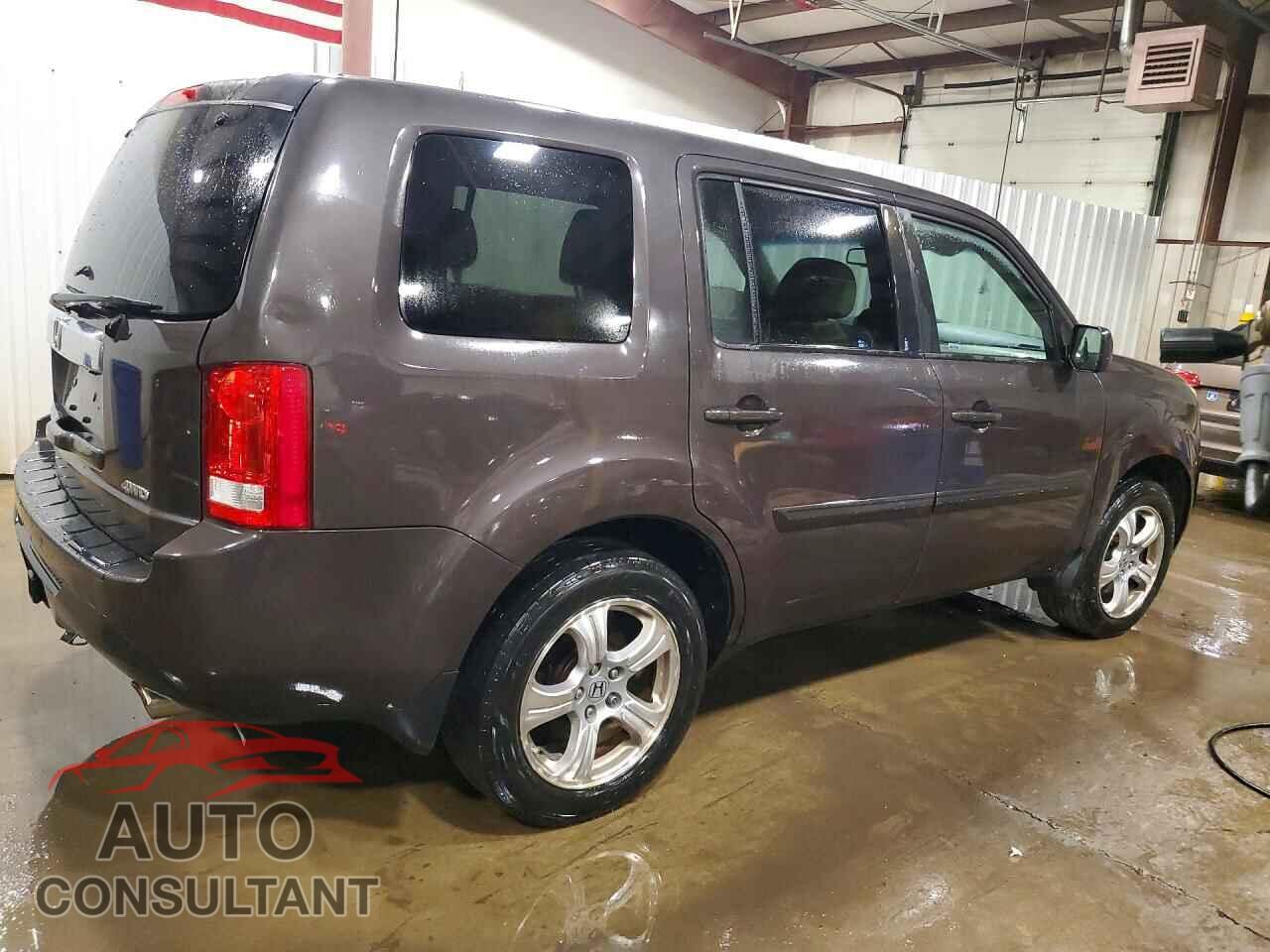 HONDA PILOT 2013 - 5FNYF4H57DB020102