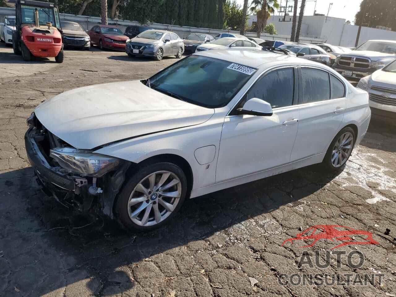 BMW 3 SERIES 2017 - WBA8E1C53HK895174